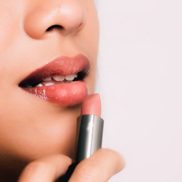 How Matte Lipsticks are redefining the Lip Fashion?