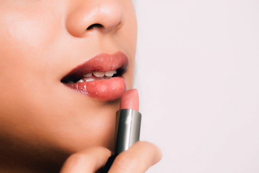 How Matte Lipsticks are redefining the Lip Fashion?