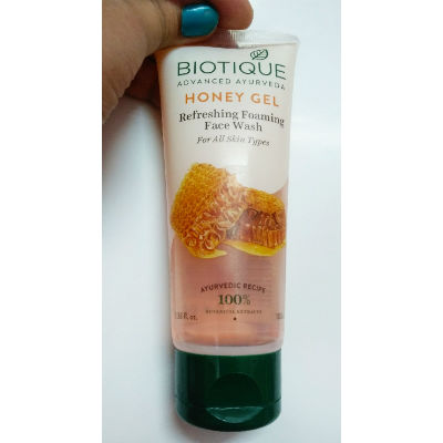 biotique honey gel face wash price
